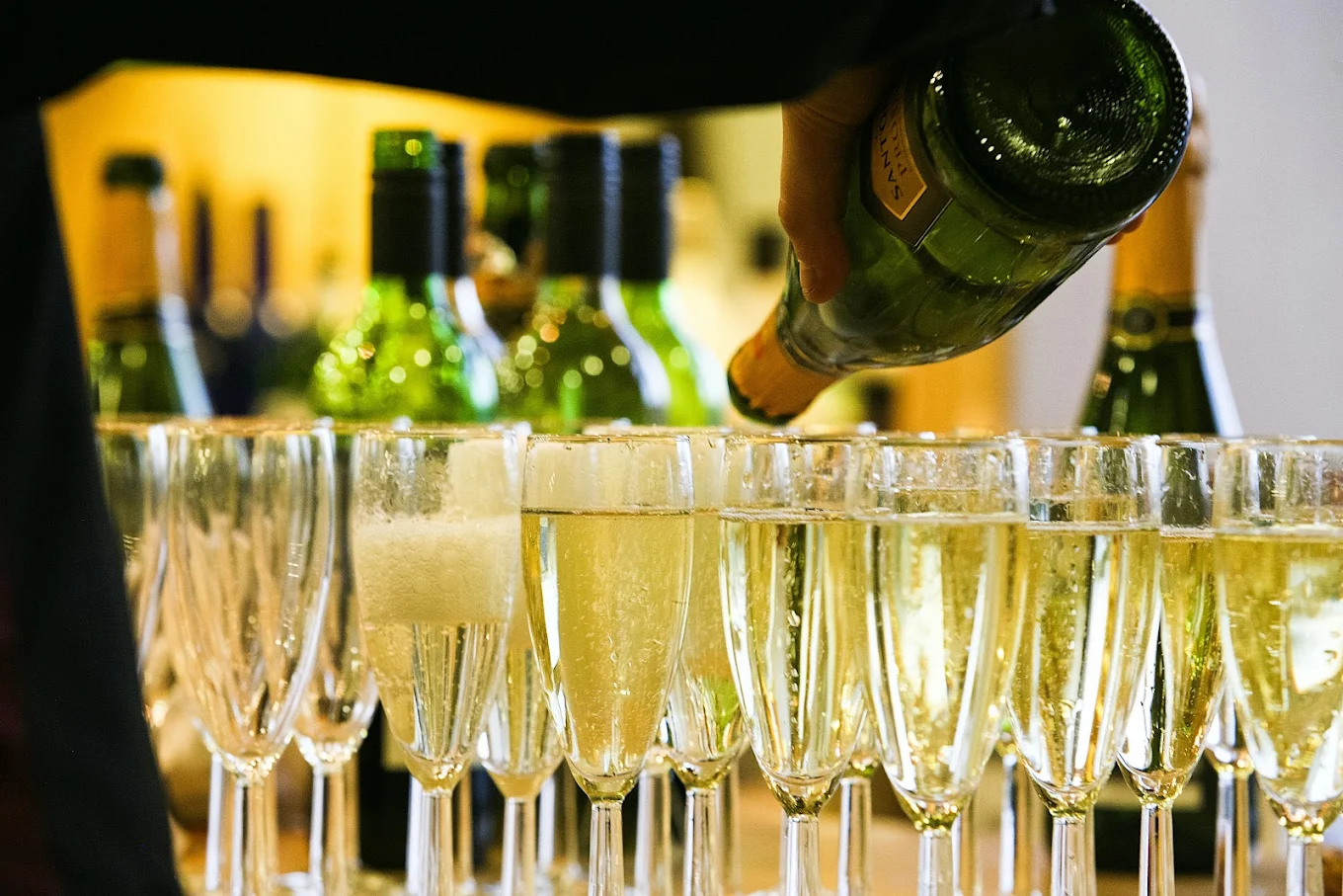 CHAMPAGNE RECEPTION GLASSES